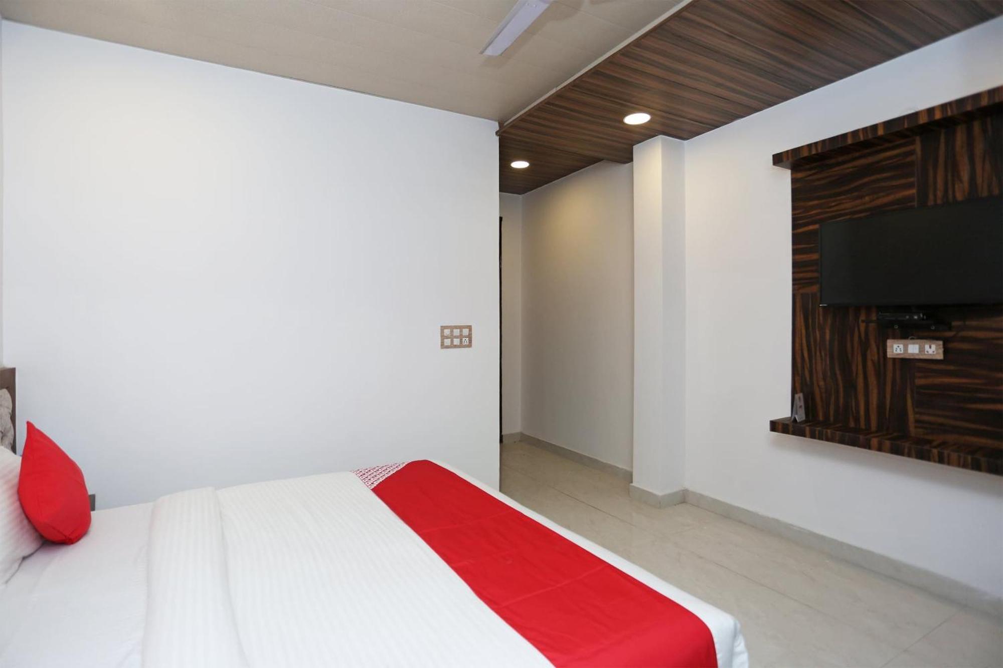 Hotel Rosewood Inn Rājpur Extérieur photo